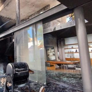 Se incendia vivienda de dos plantas en Zapopan