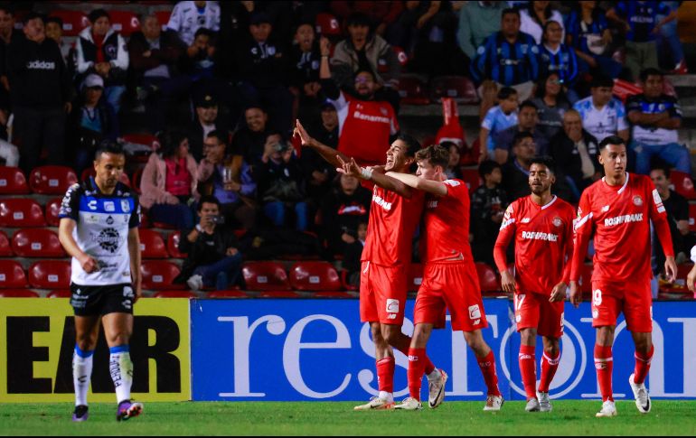 Andrés Federico Pereira anotó al minuto 95 y consiguió el empate que dejó un sabor a derrota en los Gallos Blancos, que llegaron a estar arriba 2-0. IMAGO7