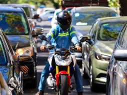 Pese a caos, diputados evaden regular motos