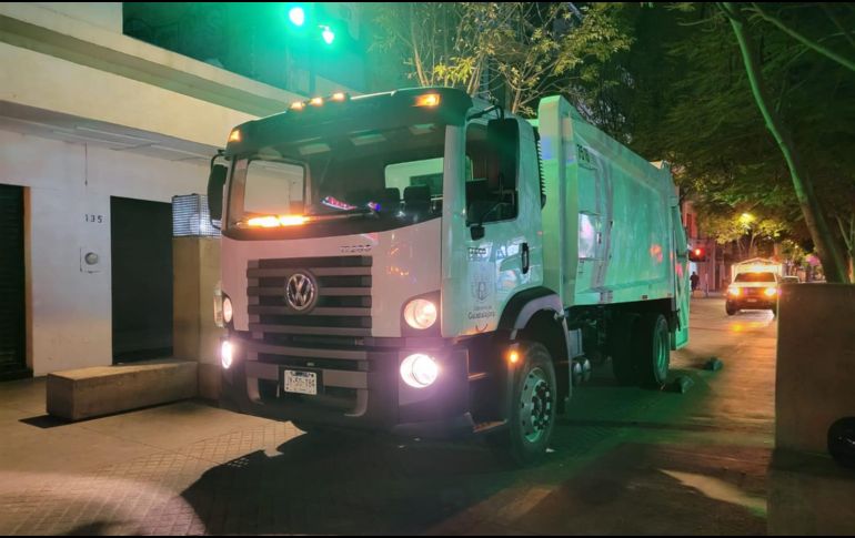 El edil explicó que habrá 4 rutas que realizarán recorridos para recolectar basura acumulada. EL INFORMADOR/ H. FIGUEROA.