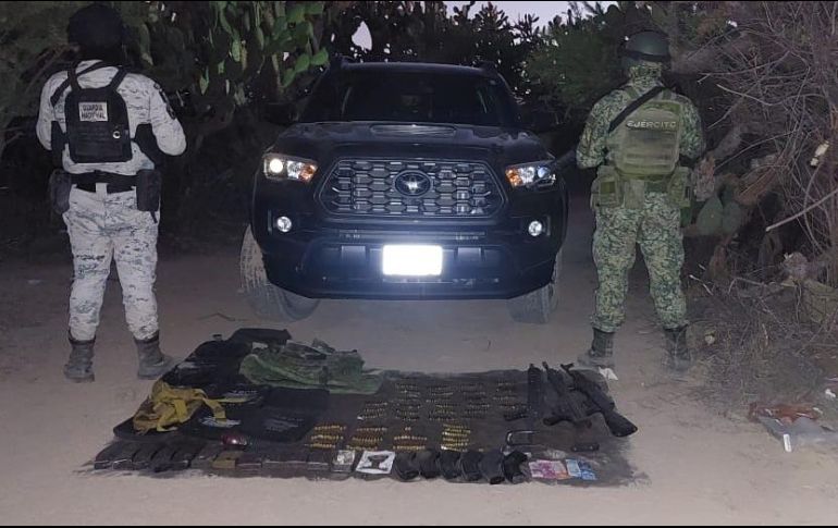 Fueron aseguradas tres armas, diecisiete cargadores, trescientos sesenta y cuatro cartuchos. ESPECIAL