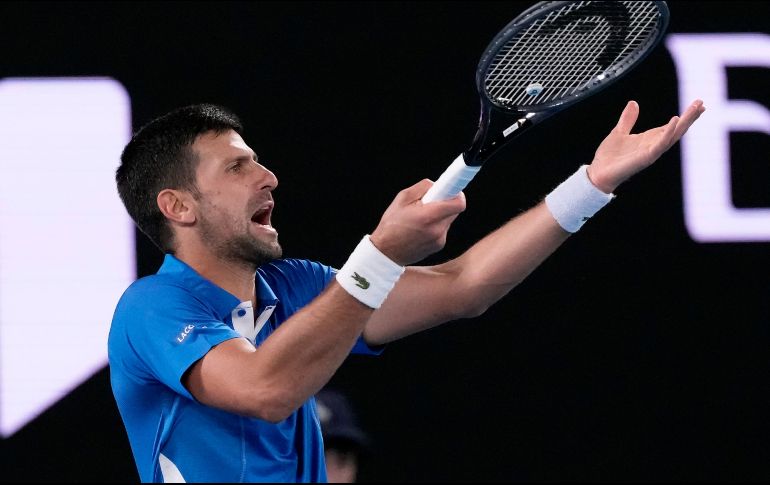 El serbio sostuvo una discusión con un espectador. AP/A. Wong