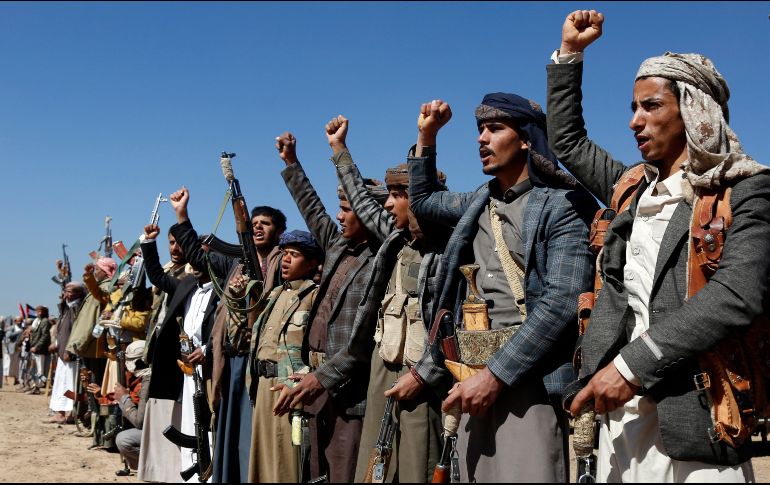 Los rebeldes hutíes de Yemen, apoyados por Irán, han incrementado en las últimas semanas los ataques en el mar Rojo contra barcos que sospechan vinculados a Israel. AP