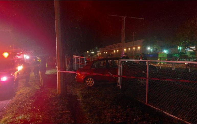 Las labores de los peritos necesitaron del cierre de dos carriles de avenida Colón. ESPECIAL