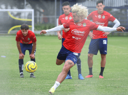Coldwell llegó la semana pasada para reforzar al rebaño de Gago y se convirtió en el jugador número 11 no nacido en México que milita en Chivas. X / @Chivas