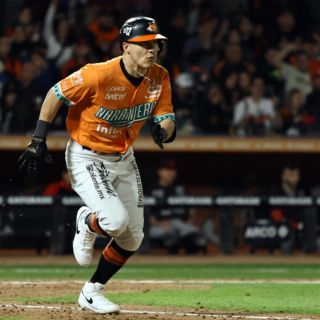 Naranjeros de Hermosillo pegan primero en la Final de la LMP
