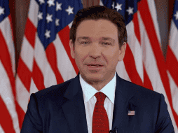 Semanas atrás, DeSantis convocó una sesión especial del Legislativo estatal para hacer que el estado 