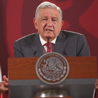 Esto dijo López Obrador sobre Uresti y su silencio