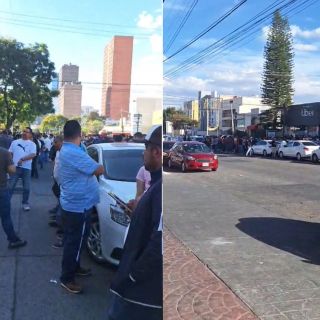 Protestan choferes de plataformas por tarifas bajas e inseguridad
