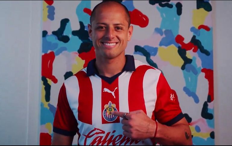 En su página oficial, el Rebaño indicó que Chicharito Hernández, máximo goleador de la Selección Mexicana, regresa al equipo de sus amores para el recién iniciado Torneo Clausura 2024. ESPECIAL / Chivas