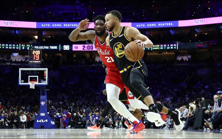 Muchas decisiones dependerán de la salud de los jugadores y del desempeño de sus equipos en los playoffs de la NBA. AFP / ARCHIVO