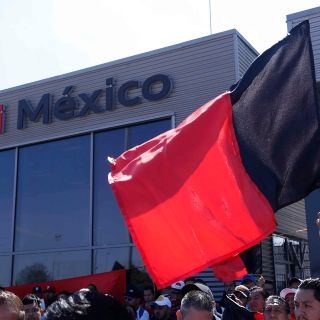 Gobierno de México ofrece intermediar en la huelga de Audi en Puebla
