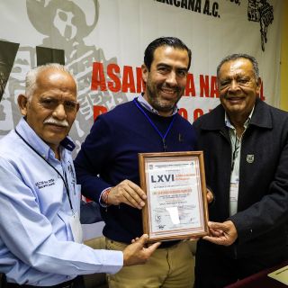 Voceadores buscan modernización y creatividad para salvar el oficio