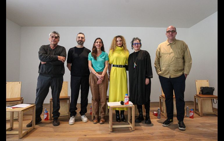 Quienes están detrás de este importante suceso son Sergio Ortiz el arquitecto, Agustín Perez el curador, Cynthia Gutiérrez la artista, Nidia Elorriaga la líder del proyecto, Lourdes  González, la secretaria de Cultura y José Noé Suro. EL INFORMADOR / H. Figueroa