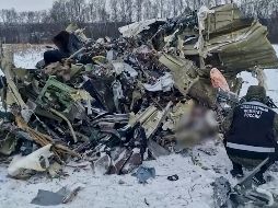 El Gobierno ucraniano reconoció el jueves la posibilidad de que el avión ruso derribado el miércoles en la zona fronteriza con Ucrania pudiera transportar a 65 prisioneros ucranianos para un posible canje. EFE / ARCHIVO