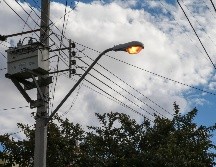 “En la madrugada se aprobó el proyecto que impulsamos desde Zapopan para contar con el mejor servicio de alumbrado público”, informó el alcalde Juan José Frangie. EL INFORMADOR / ARCHIVO