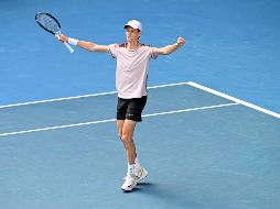 Sinner será el jugador más joven que buscará el título masculino en Australia desde que Djokovic ganó el primero de sus 10 títulos en el 2008. EFE / J. Ross