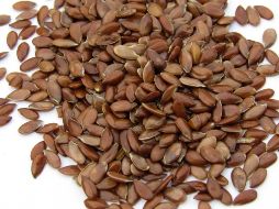 Sí, existe un alimento que supera al salmón en omega-3, a la avena en fibra, y que también aporta proteínas, vitaminas, minerales y antioxidantes. ESPECIAL / Foto de Karyna Panchenko en Unsplash