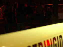 Testigos señalaron que las personas atacadas estaban al exterior de la casa ingiriendo bebidas alcohólicas cuando fueron acribillados por hombres armados. EL INFORMADOR / ARCHIVO