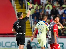 Dos expulsiones, una por bando, condicionaron el juego. IMAGO7/P. Ramírez