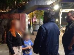 Tras reunirlas, los policías llevaron a ambas de nuevo a la Fiscalía Especializada en Personas Desaparecidas. ESPECIAL/Comisaría de Guadalajara