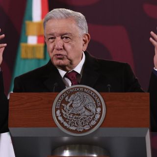 Esto dijo López Obrador sobre la filtración de datos de periodistas