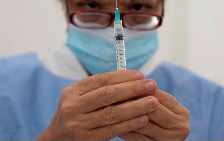 Alejandro Ernesto Svarch Pérez destacó que las investigaciones de la vacuna Patria se realizaron bajo los más altos estándares.  EFE / ARCHIVO