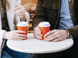 El café es la bebida preferida para comenzar el día, sin embargo, quizá deberías de  beber más té. ESPECIAL / PEXELS Katerina Holmes