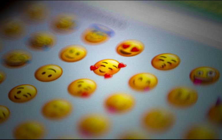 Las actualizaciones de WhatsApp llegan constantemente a la aplicación. Unsplash.