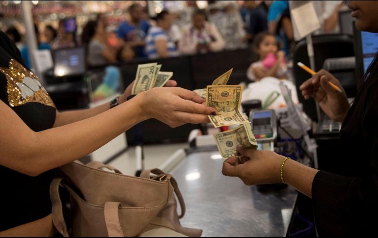 Las nuevas tarifas entrarán en vigor el 1 de abril de 2024. EFE/R. Peña