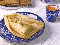 El champurrado suele ser la bebida ideal para acopañar los tamales. SUN / ARCHIVO