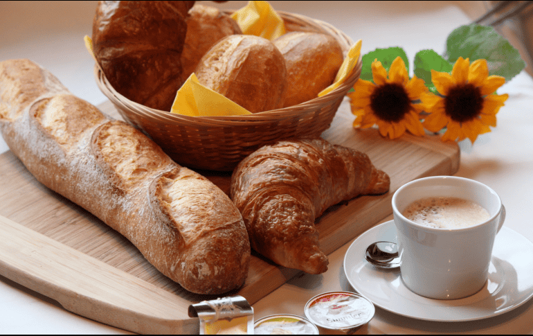 Si viajas, ya sabes qué es lo que debes desayunar en cada parte del mundo que se mencione a continuación. ESPECIAL/CANVA