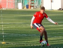 El canterano de Chivas buscará un lugar en el futbol chino. EL INFORMADOR/ARCHIVO