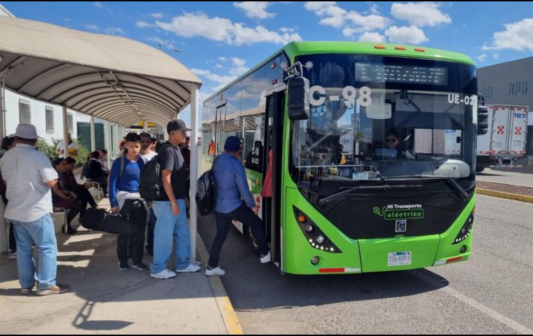 Estos autobuses tienen una capacidad de 58 pasajeros y miden 8.6 metros de largo. EL INFORMADOR/J.DIAZ