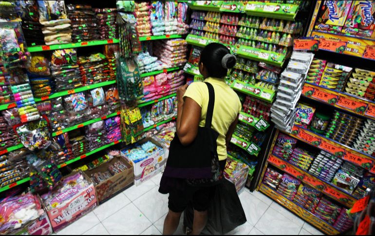 El colorante Rojo Allura AC o E129 es un ingrediente común en dulces, refrescos, productos lácteos y algunos cereales. EL INFORMADOR / ARCHIVO