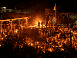 Como el calendario lunar purépecha de 18 meses deja un día huérfano que no pertenece a ningún mes, esa jornada se considera un momento tanto de duelo como de renovación. Ese día, es el día sin fuego. AP / E. Verdugo