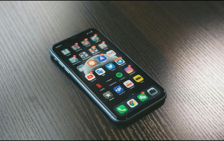 Hay muchas razones por las cuales los celulares funcionan más lento. ESPECIAL/ Foto de Jonas Lee en Unsplash