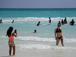 La ley es clara, cuando se llega una fecha de estas, en conmemoración por alguna festividad, las personas tienen que descansar de manera obligatoria. AFP / ARCHIVO