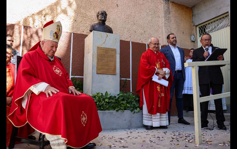 La misa fue ofrecida para todos los joyeros de la ciudad, sus familias y los hijos ausentes, la cual fue transmitida en vivo por María Visión y oficiada ante un templo abarrotado de creyentes. EL INFORMADOR / H. Figueroa