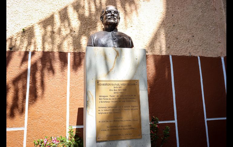 La misa fue ofrecida para todos los joyeros de la ciudad, sus familias y los hijos ausentes, la cual fue transmitida en vivo por María Visión y oficiada ante un templo abarrotado de creyentes. EL INFORMADOR / H. Figueroa