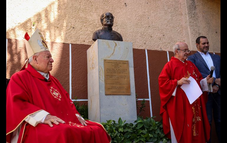 La misa fue ofrecida para todos los joyeros de la ciudad, sus familias y los hijos ausentes, la cual fue transmitida en vivo por María Visión y oficiada ante un templo abarrotado de creyentes. EL INFORMADOR / H. Figueroa