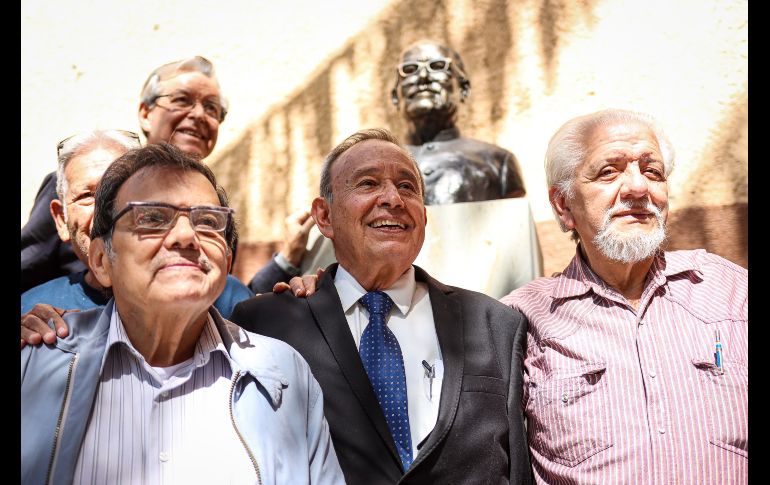 La misa fue ofrecida para todos los joyeros de la ciudad, sus familias y los hijos ausentes, la cual fue transmitida en vivo por María Visión y oficiada ante un templo abarrotado de creyentes. EL INFORMADOR / H. Figueroa