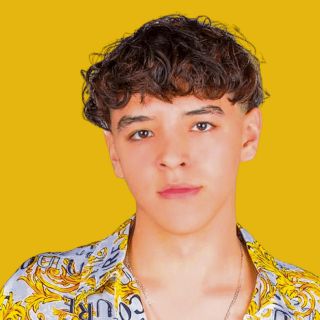 Xavi busca venir, ver y vencer a Peso Pluma