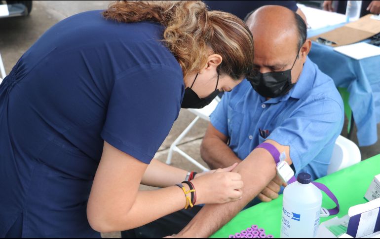 La falta de síntomas durante las etapas iniciales del cáncer de próstata, lo que contribuye a su detección tardía y a la alta mortalidad asociada a esta enfermedad. EL INFORMADOR / ARCHIVO