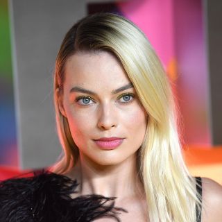 Margot Robbie y Collin Farrell protagonizarán película de Kogonada