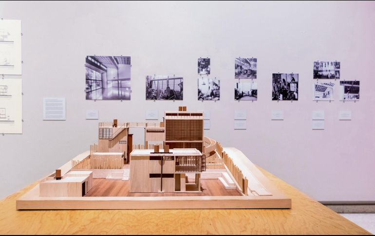 A lo largo del recorrido, los visitantes podrán ver fotografías, libros, maquetas y planos. CORTESÍA