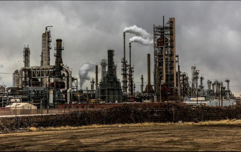 El indicador de la Actividad Industrial en México reporta un retroceso. ESPECIAL/Foto de H. Patrick en Unsplash