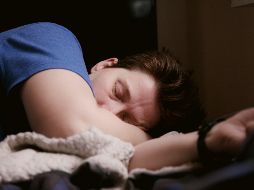 La restauración mediante el sueño es esencial para mantener un estado óptimo de salud y bienestar. ESPECIAL / Foto de Shane en Unsplash