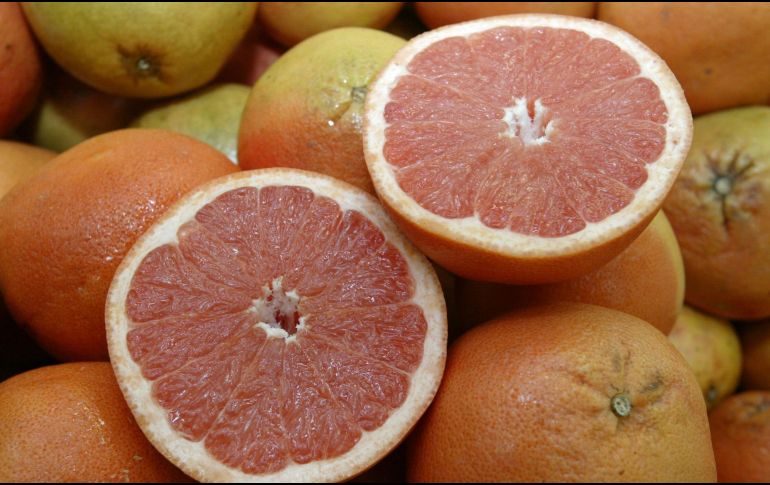 Beber un poco de jugo puede parecer un consejo muy saludable, excepto cuando estas bebidas naturales están contraindicadas cuando se consumen ciertos medicamentos. EL INFORMADOR / ARCHIVO