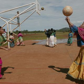 Senado avala prohibir matrimonio infantil en comunidades indígenas
